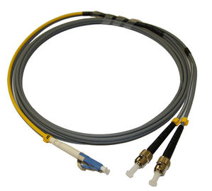 Арморед гибкий провод оптического волокна СТ 62.5/125 ММ подготовляя соединитель ЛК одиночного режима